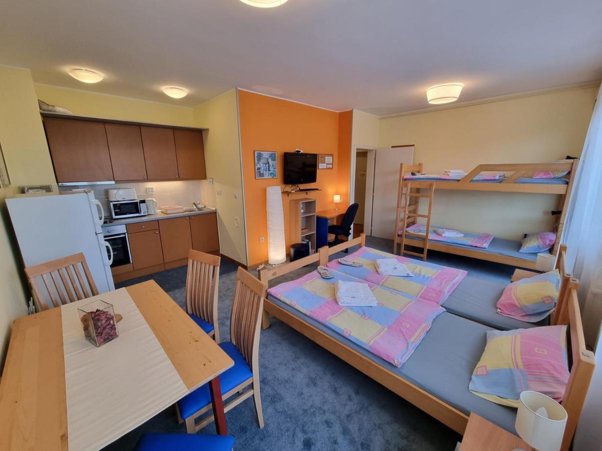 Spirit Apartments Belgrado Buitenkant foto