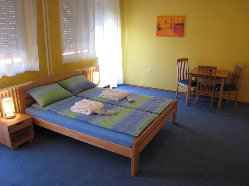 Spirit Apartments Belgrado Kamer foto