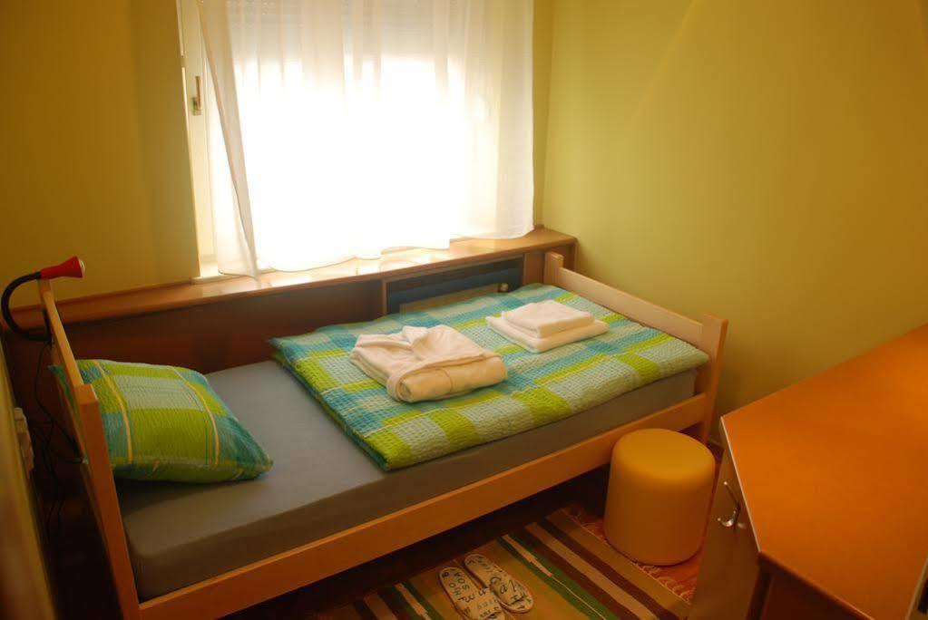 Spirit Apartments Belgrado Buitenkant foto