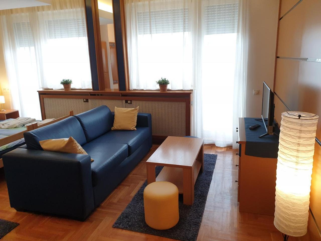 Spirit Apartments Belgrado Buitenkant foto