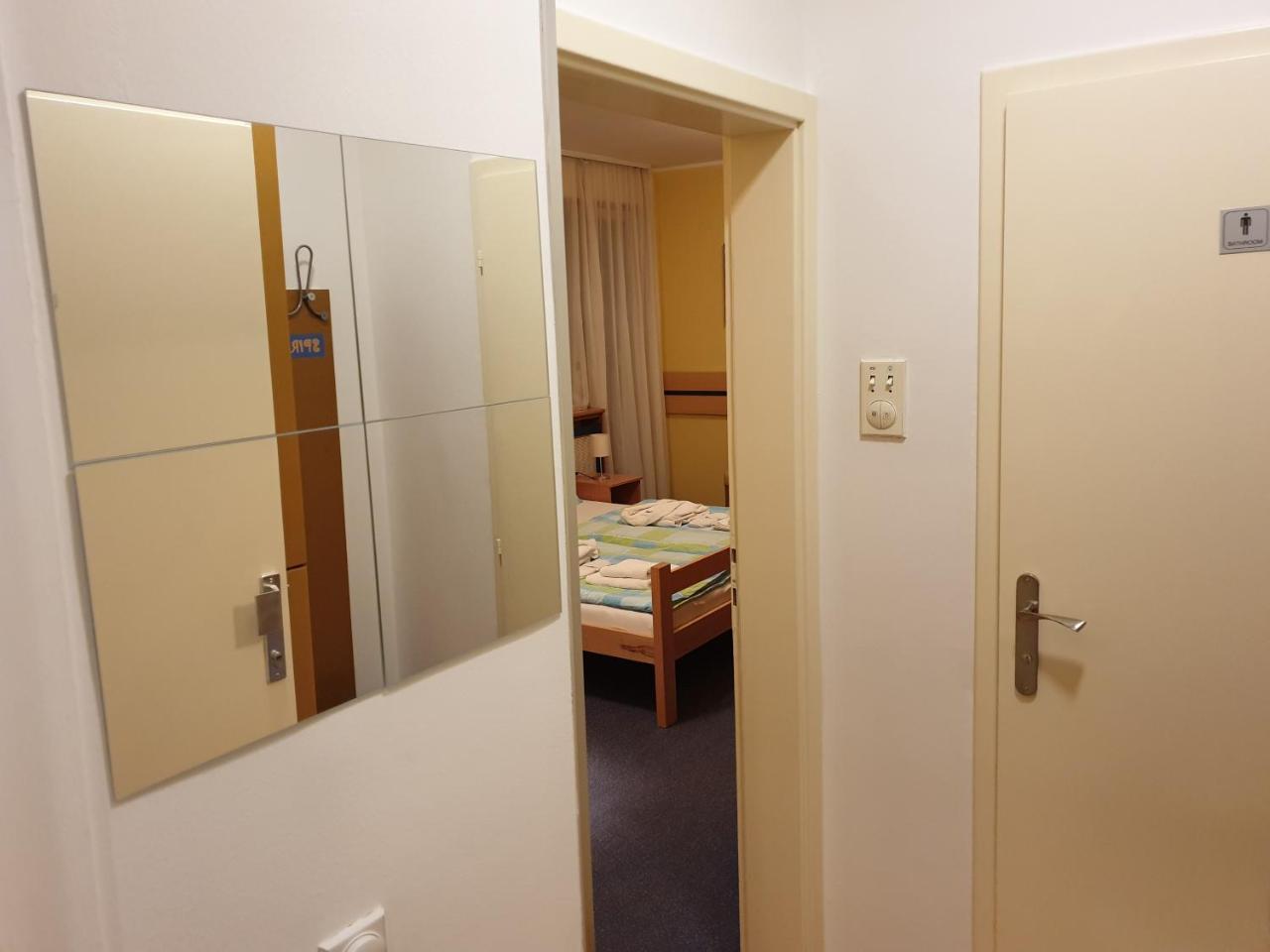 Spirit Apartments Belgrado Buitenkant foto